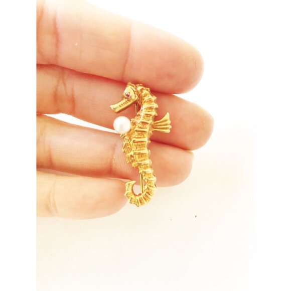 Seahorse Pin with Genuine Pearl 14K Gold Hallmarked Vintage Antique Jewelry - Picture 2 of 6